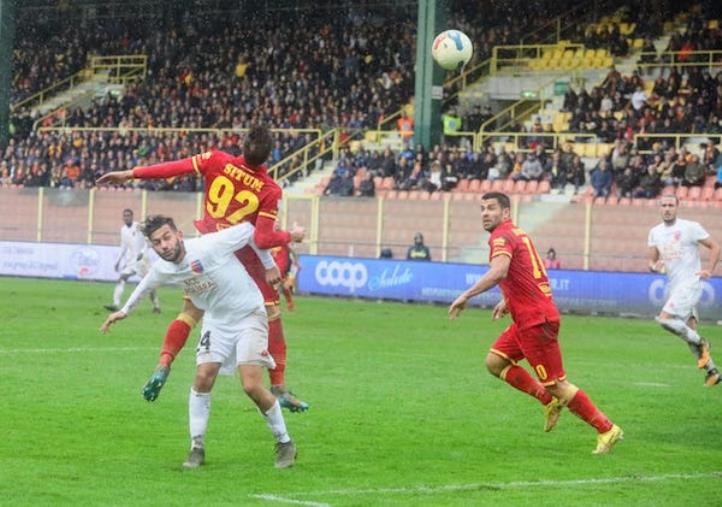 images Us Catanzaro 1929, messi a disposizione altri 778 biglietti per la gara di Pescara