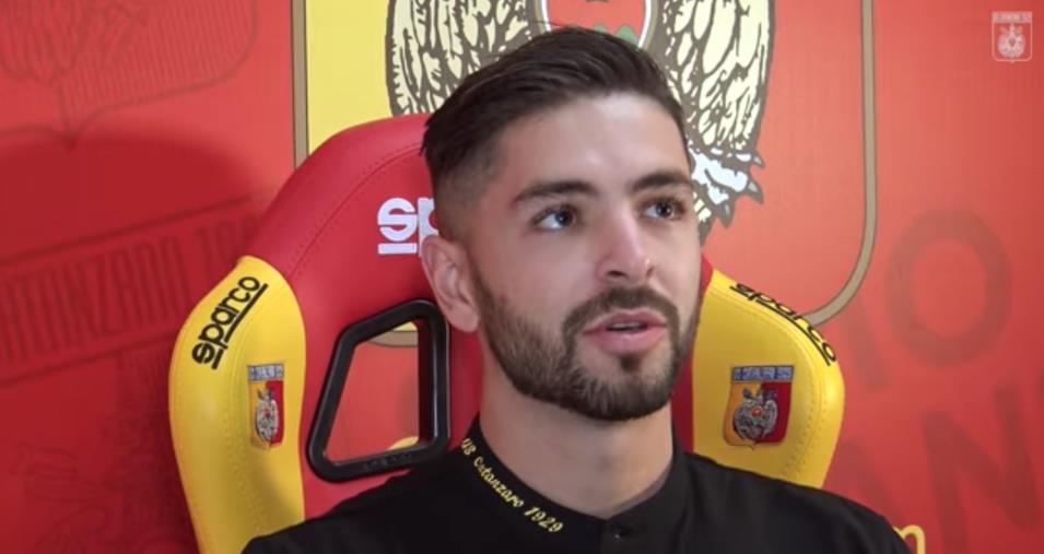 Us Catanzaro 1929, Dimitrios Sounas si presenta: "Tanti dicono che sono un 'tuttocampista', sono qui per vincere" images Us Catanzaro 1929, Dimitrios Sounas si presenta: "Tanti dicono che sono un 'tuttocampista', sono qui per vincere"