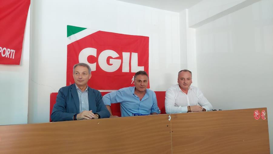 Assemblea Cgil Area Vasta a Catanzaro, Scalese e Sposato: "Si apre ora una fase di protagonismo dal basso" images Assemblea Cgil Area Vasta a Catanzaro, Scalese e Sposato: "Si apre ora una fase di protagonismo dal basso"