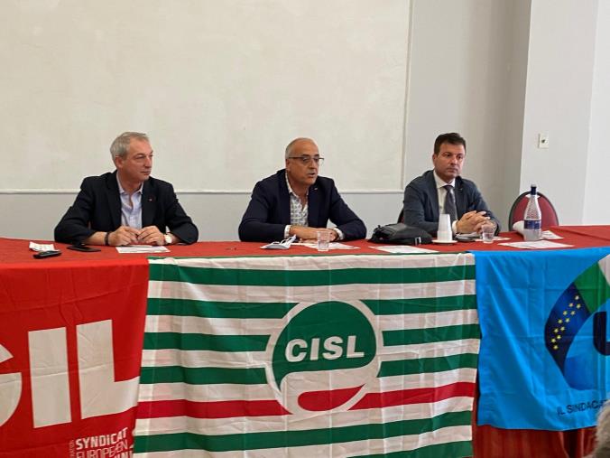 Cgil Cisl e Uil: "La Calabria rischia di non programmare i fondi europei per la mancanza di un Governo regionale titolato a farlo" images Cgil Cisl e Uil: "La Calabria rischia di non programmare i fondi europei per la mancanza di un Governo regionale titolato a farlo"