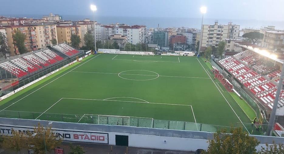 images Turris e Catanzaro in campo alle 17.30: probabili formazioni