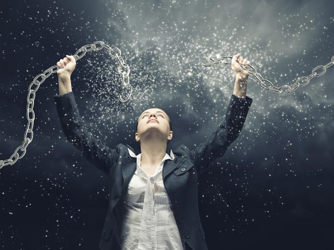 Catanzaro, appostamenti e danneggiamenti all'auto ma con "solo" due episodi non è stalking: assolto 39enne images Catanzaro, appostamenti e danneggiamenti all'auto ma con "solo" due episodi non è stalking: assolto 39enne