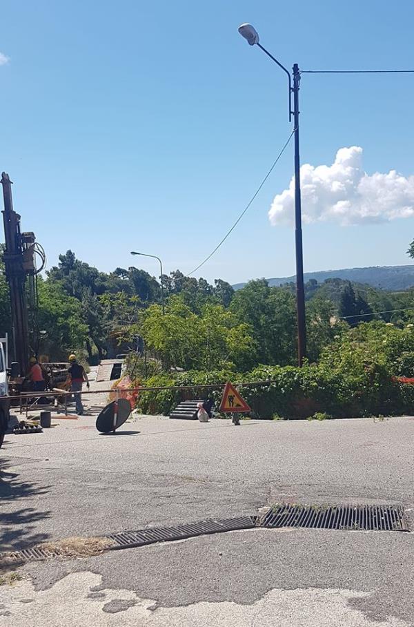 images La strada provinciale 49 riaprirà: la Provincia stanzia 300 mila euro al Comune di  Caraffa 