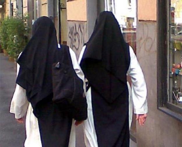 Spezzano Albanese in festa per i 100 anni delle suore
images Spezzano Albanese in festa per i 100 anni delle suore