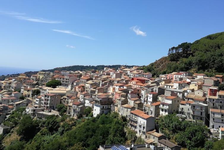 Acque agitate al Comune di Gizzeria, i consiglieri Paola e Primavera scrivono al Prefetto:  "Lesi i nostri diritti"  images Acque agitate al Comune di Gizzeria, i consiglieri Paola e Primavera scrivono al Prefetto:  "Lesi i nostri diritti"