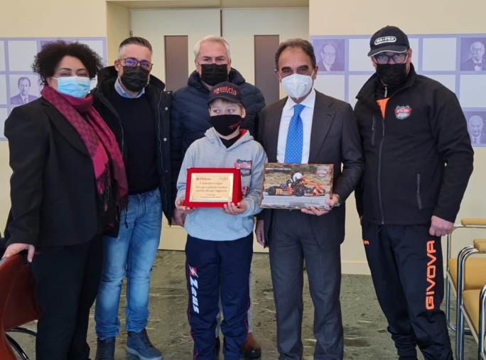 Catanzaro, premiato al Comune il piccolo campione regionale di Go Kart Salvatore Giglio images Catanzaro, premiato al Comune il piccolo campione regionale di Go Kart Salvatore Giglio
