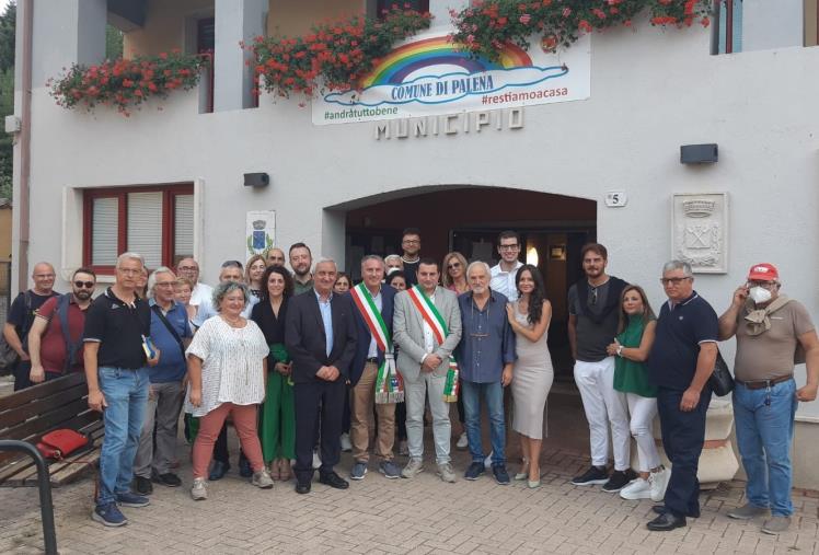 Taverna più "vicina" alla comunità di Palena: scambi di doni e di culture images Taverna più "vicina" alla comunità di Palena: scambi di doni e di culture