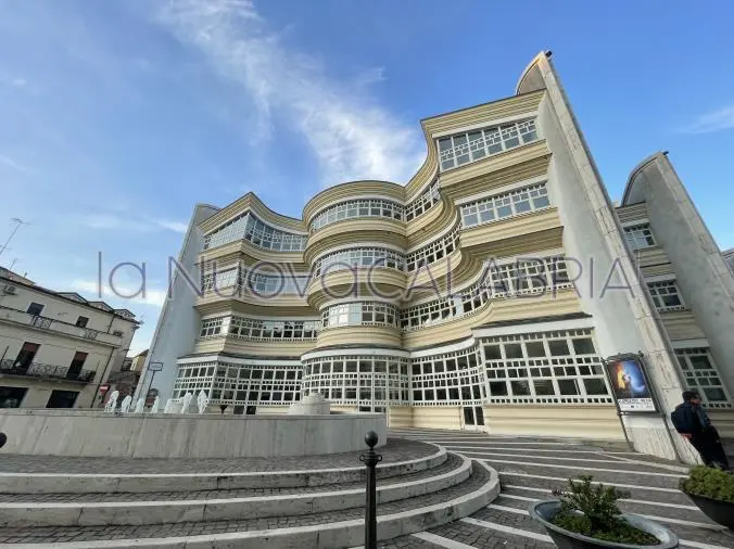 images Teatro Politeama di Catanzaro monumento nazionale, il plauso della Lega 