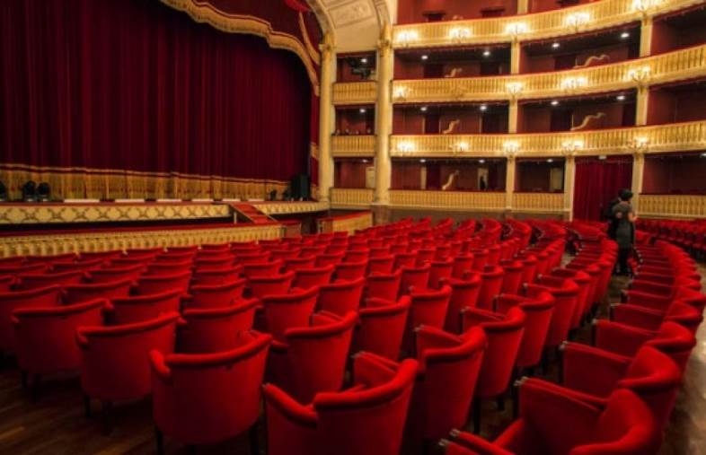 images Loria (Tesoro Calabria): “Teatro Rendano ancora in cerca d’autore”