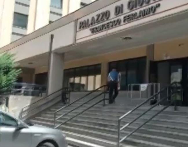 Valea interdetto e nuova perquisizione in Tribunale, nuovo scossone per le toghe a Catanzaro  images Valea interdetto e nuova perquisizione in Tribunale, nuovo scossone per le toghe a Catanzaro