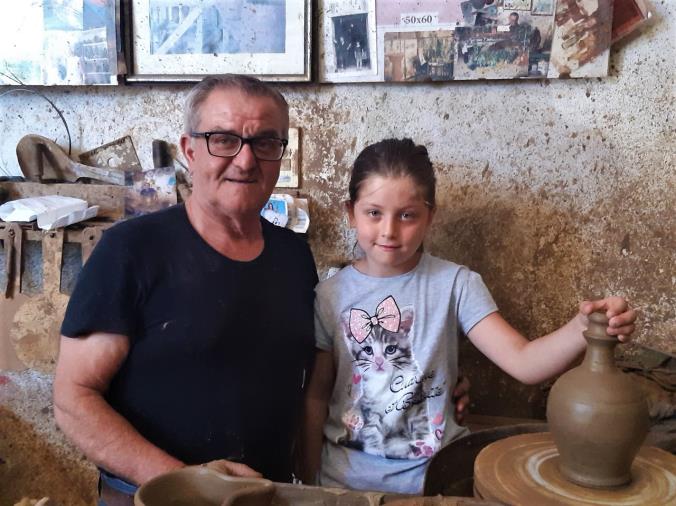 Viaggio a Seminara, nell’atelier delle ceramiche d’arte del maestro Ditto (VIDEO)