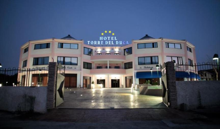 images San Floro, per il caso "Torre del Duca" il Comune ingaggia un legale per ricostruire gli atti: "Carteggio corposo e frammentario"