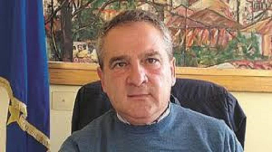 Covid, positivo un alunno della scuola media di Girifalco: disposta la Dad e i tamponi per tutti
 images Covid, positivo un alunno della scuola media di Girifalco: disposta la Dad e i tamponi per tutti