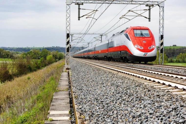 images Trasporti, Paese (IV): "Rivedere il contratto di servizio con Trenitalia"