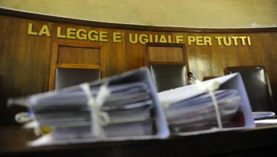 images Operazione "Flash" a Catanzaro, 33 le condanne con rito abbreviato (NOMI)
