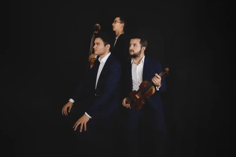 "Amici della Musica", a Catanzaro il Trio Pantoum: l'ensemble suona a Palazzo ‘De Nobili’ images "Amici della Musica", a Catanzaro il Trio Pantoum: l'ensemble suona a Palazzo ‘De Nobili’