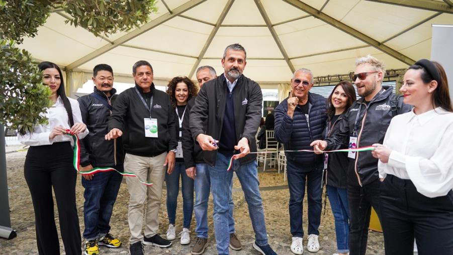 La Tropea Experience parte col botto, Macrì: "Formare professionisti di domani"
images La Tropea Experience parte col botto, Macrì: "Formare professionisti di domani"