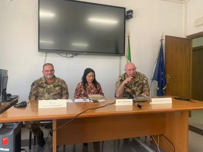 Reggio, consegnati i fascicoli matricolari dei militari di fine '800  images Reggio, consegnati i fascicoli matricolari dei militari di fine '800