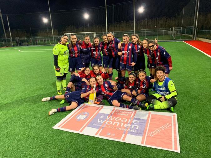 La Femminile Under 15 del Crotone campione regionale per il secondo anno  images La Femminile Under 15 del Crotone campione regionale per il secondo anno
