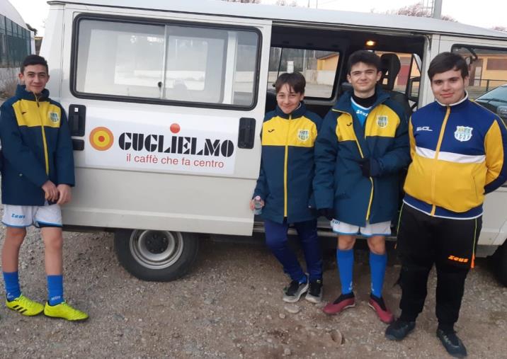 Incendio alla "Guglielmo Caffe", la solidarietà dell'Us Girifalco images Incendio alla "Guglielmo Caffe", la solidarietà dell'Us Girifalco