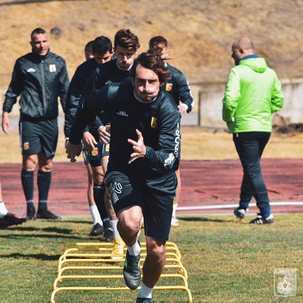 Us Catanzaro 1929, sferzate da un vento freddo le Aquile studiano la trasferta di Cava dè Tirreni images Us Catanzaro 1929, sferzate da un vento freddo le Aquile studiano la trasferta di Cava dè Tirreni