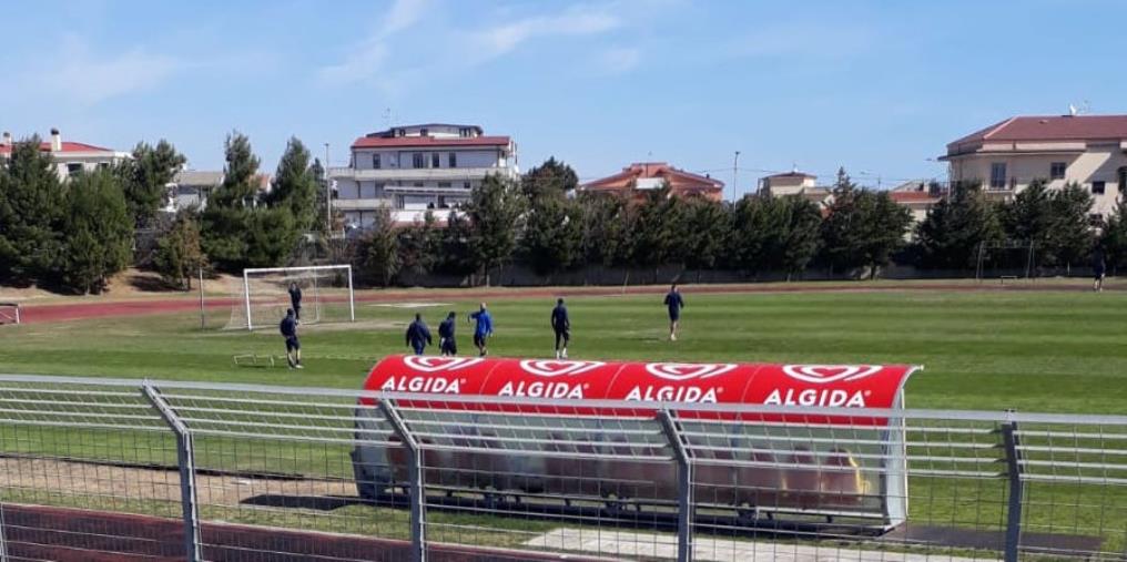 Us Catanzaro 1929, una brutta sconfitta difficile da digerire. Squadra assente ma grande orgoglio sugli spalti images Us Catanzaro 1929, una brutta sconfitta difficile da digerire. Squadra assente ma grande orgoglio sugli spalti
