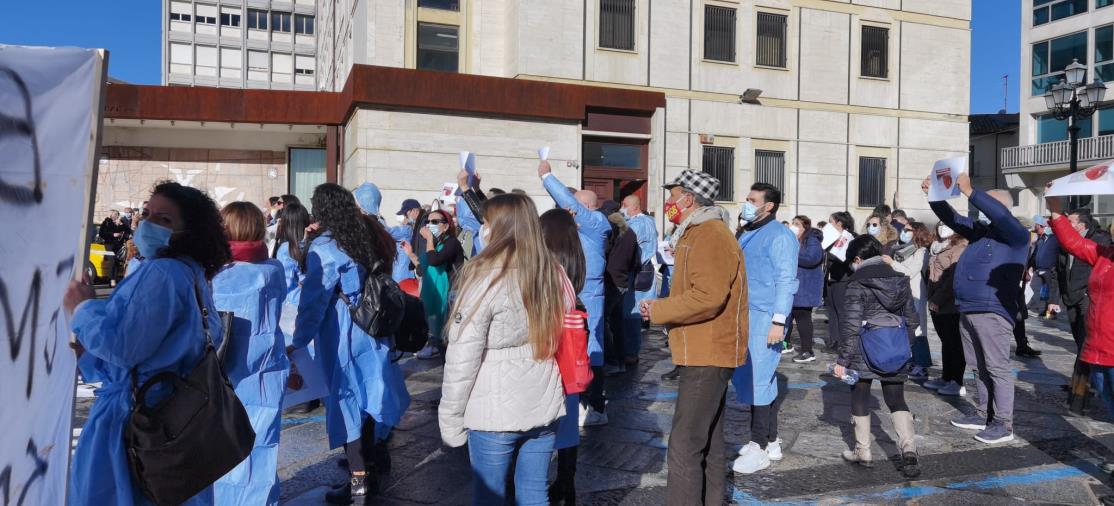 images Sant'Anna Hospital. USB al fianco dei lavoratori: "Decideremo insieme le azioni da adottare per evitare la chiusura"