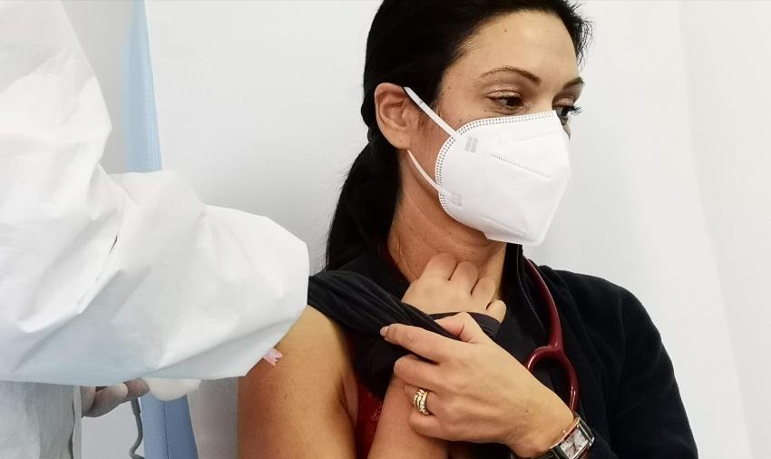 images A Cosenza il balletto dei vaccini tra piattaforma ko e confusione: la denuncia del sindaco di Fagnano Castello