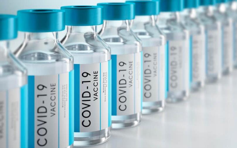 images Vaccini. Dopo Astrazeneca anche J&J raccomandato agli over 60 