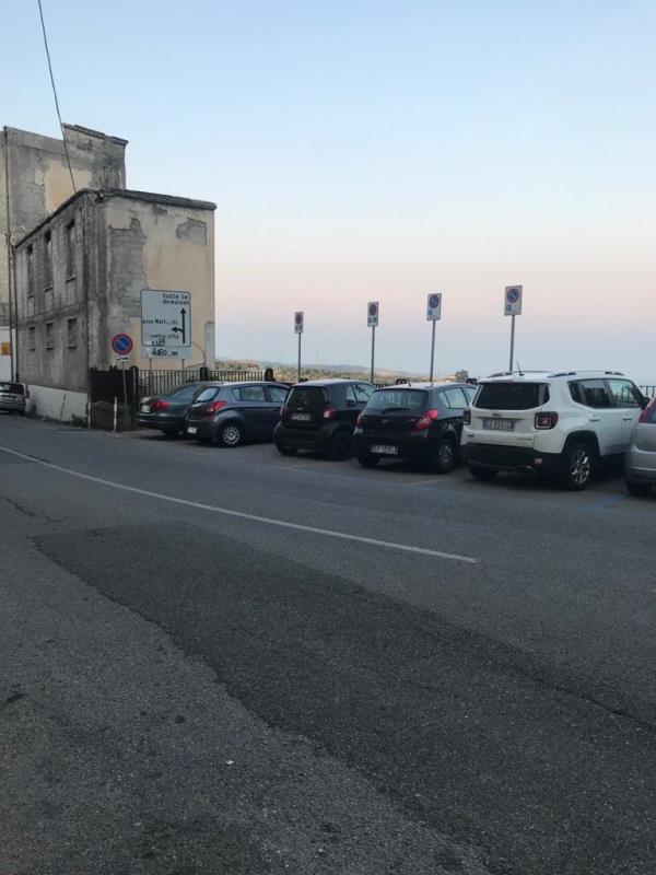 Resta in vigore l’unico senso di marcia direzione sud-nord per consentire i lavori di messa in sicurezza a via Milelli images Resta in vigore l’unico senso di marcia direzione sud-nord per consentire i lavori di messa in sicurezza a via Milelli