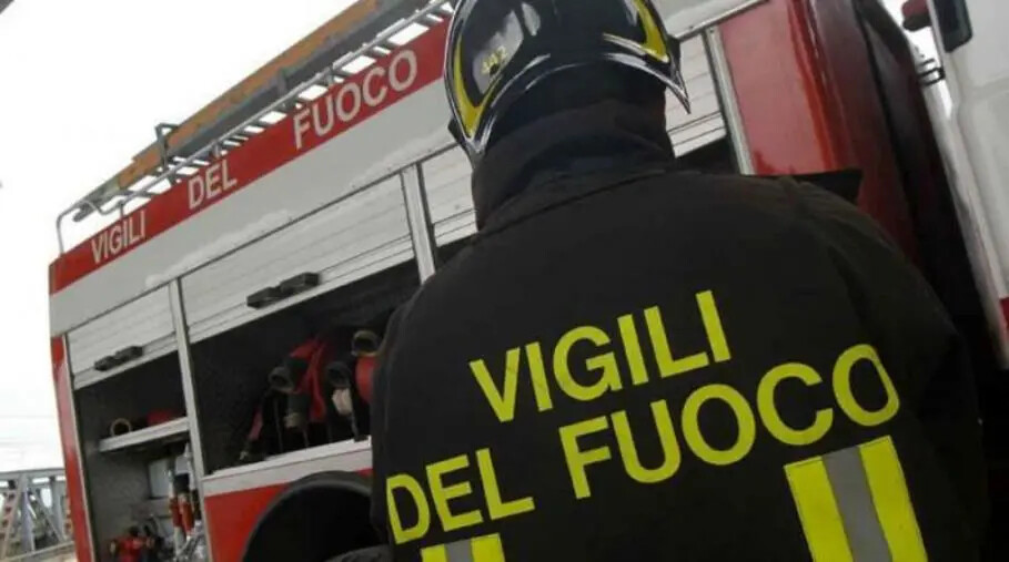 images Trovato cadavere di un anziano tra le fiamme di un rogo nel Crotonese