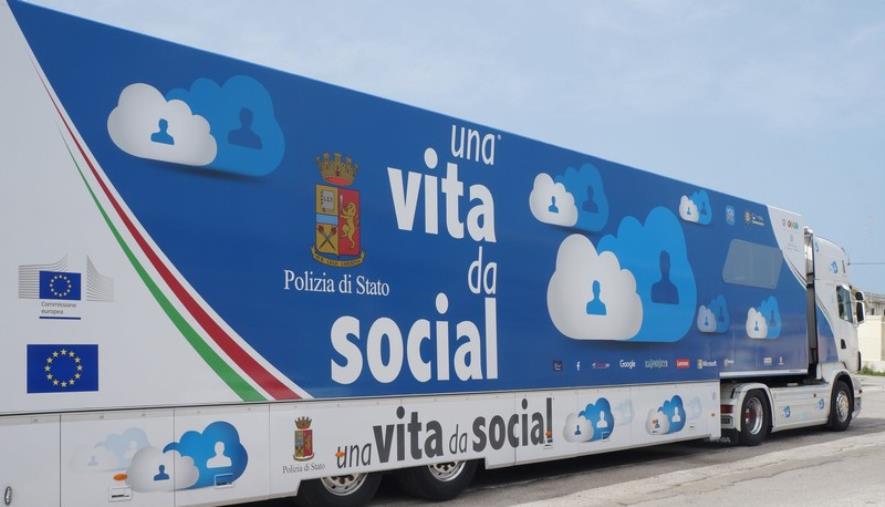 Social network e cyberbullismo, arriva a Tropea la IX edizione della campagna educativa "Una vita da social" images Social network e cyberbullismo, arriva a Tropea la IX edizione della campagna educativa "Una vita da social"