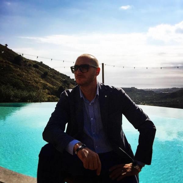 images Avanza la campagna acquisti di “Uniti per Chiaravalle” con Vito Maida: crescono le adesioni in vista del voto 