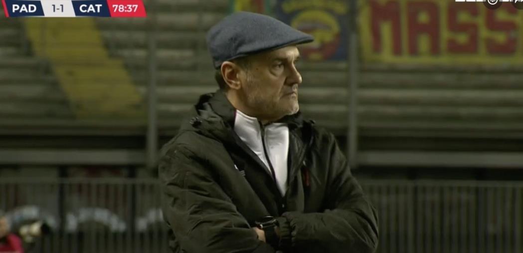 Us Catanzaro 1929, mister Vivarini nel dopogara: "Buona prestazione, resta il rammarico di non aver vinto contro una squadra di alto livello" images Us Catanzaro 1929, mister Vivarini nel dopogara: "Buona prestazione, resta il rammarico di non aver vinto contro una squadra di alto livello"