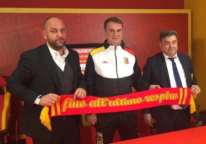 images Us Catanzaro 1929, Mister Vivarini si presenta: "E' un progetto che cercavo, siamo molto motivati in una piazza che vive di calcio"