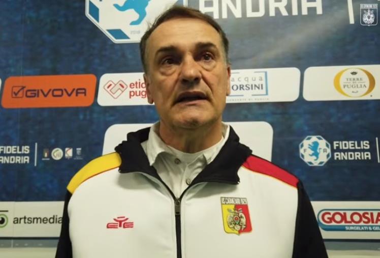 Us Catanzaro 1929, mister Vivarini dopo la vittoria di Andria: "Contento del risultato ma bisogna dominare anche in vantaggio" images Us Catanzaro 1929, mister Vivarini dopo la vittoria di Andria: "Contento del risultato ma bisogna dominare anche in vantaggio"