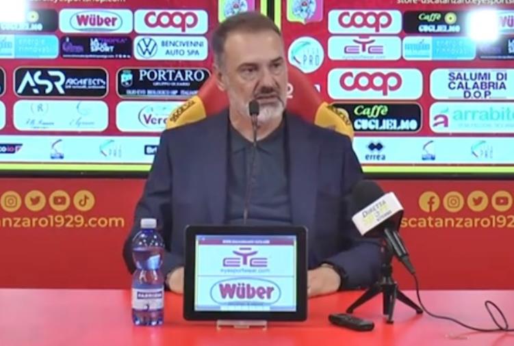 Us Catanzaro 1929, Vivarini nel dopogara: "Grande vittoria, è venuta fuori la mentalità" images Us Catanzaro 1929, Vivarini nel dopogara: "Grande vittoria, è venuta fuori la mentalità"