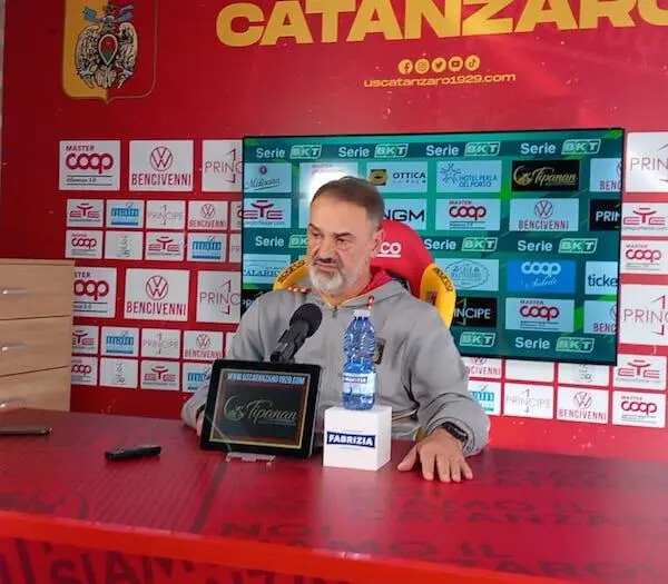 images Vivarini prima del Brescia: "Sarà una bellissima partita in un clima di grande festa"