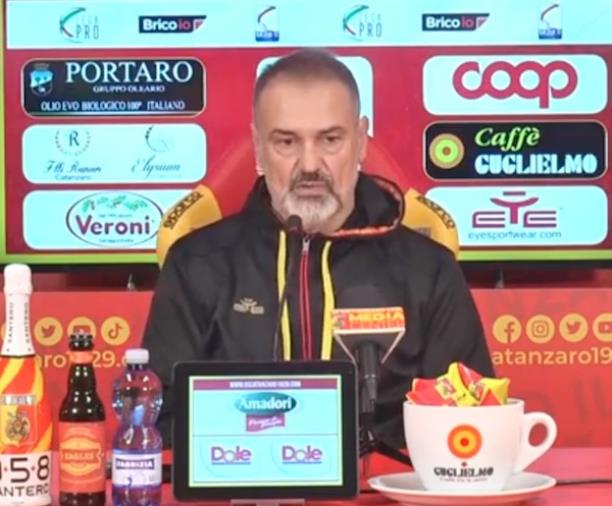 Vivarini prima della Virtus Francavilla: "Dobbiamo restare concentrati contro una squadra che ci metterà in difficoltà" images Vivarini prima della Virtus Francavilla: "Dobbiamo restare concentrati contro una squadra che ci metterà in difficoltà"