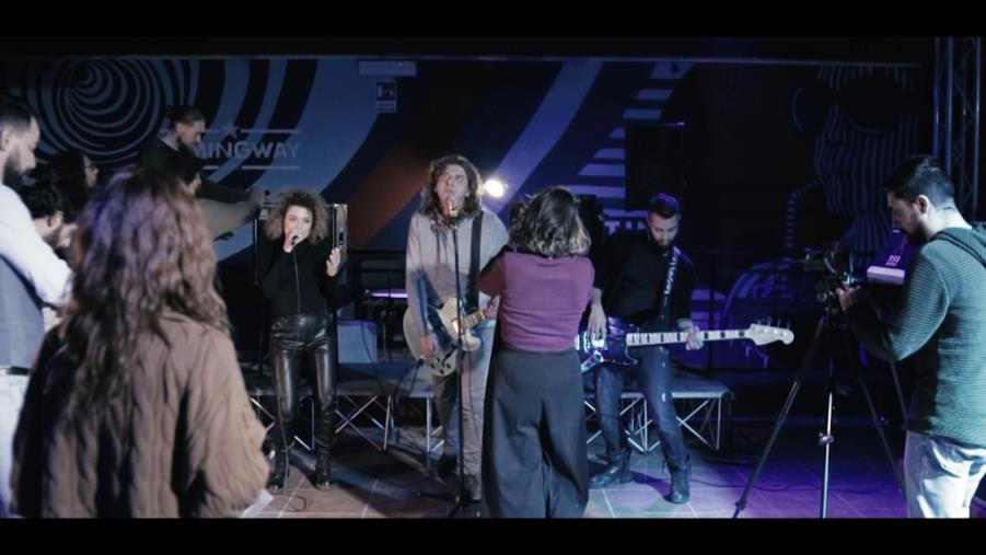 "Through the glass", il nuovo videoclip dei catanzaresi Bipolion descrive la connessione tra musica e fotografia images "Through the glass", il nuovo videoclip dei catanzaresi Bipolion descrive la connessione tra musica e fotografia