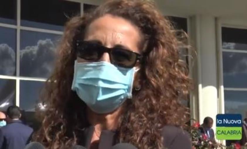 images Wanda Ferro (FdI) su Corrado Augias: "Essere di sinistra non dà licenza di razzismo"
