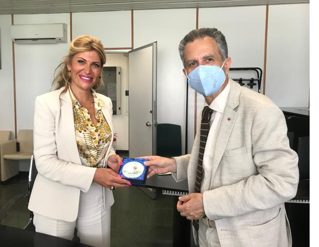 Unical. L'ambasciatrice del Libano Mira Daher incontra il rettore Nicola Leone images Unical. L'ambasciatrice del Libano Mira Daher incontra il rettore Nicola Leone