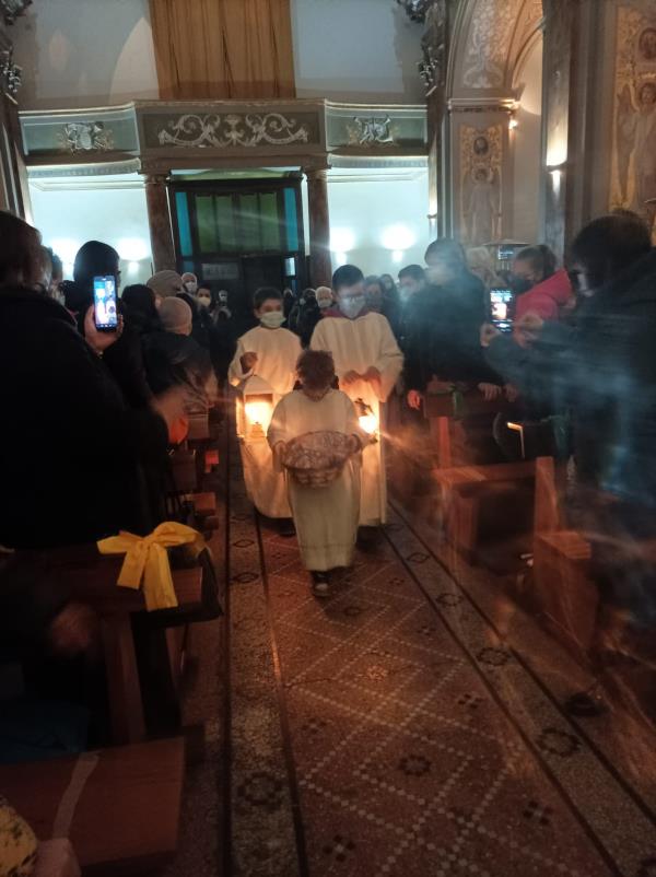 images Gimigliano accoglie la Luce della Pace: parte da Betlemme la fiamma di speranza portata dagli scout