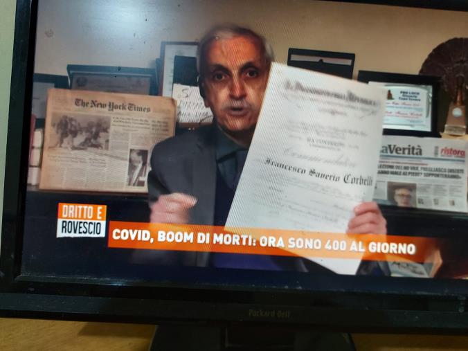 images Corbelli (Diritti Civili) su Rete4 restituisce al presidente della Repubblica l’onorificenza di Commendatore ricevuta da Ciampi nel 2003