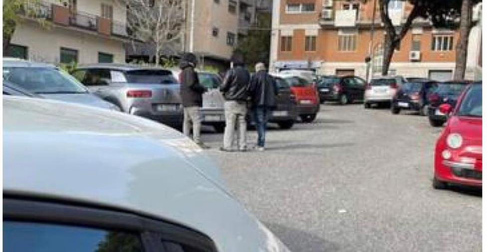 Parcheggiatori abusivi, "Fare per Catanzaro": "Chiediamo un intervento urgente delle autorità competenti" images Parcheggiatori abusivi, "Fare per Catanzaro": "Chiediamo un intervento urgente delle autorità competenti"