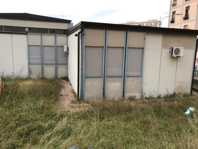 Catanzaro, a Pontepiccolo la vergogna del Centro sociale chiuso e abbandonato al degrado images Catanzaro, a Pontepiccolo la vergogna del Centro sociale chiuso e abbandonato al degrado