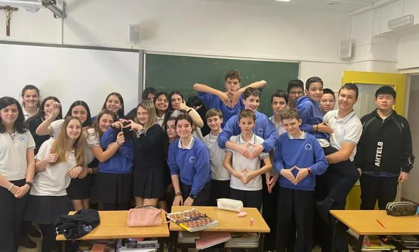 Studiare in Europa con Erasmus+: il sogno si avvera per Gioia e Maria dell’IIS "De Nobili" di Catanzaro images Studiare in Europa con Erasmus+: il sogno si avvera per Gioia e Maria dell’IIS "De Nobili" di Catanzaro