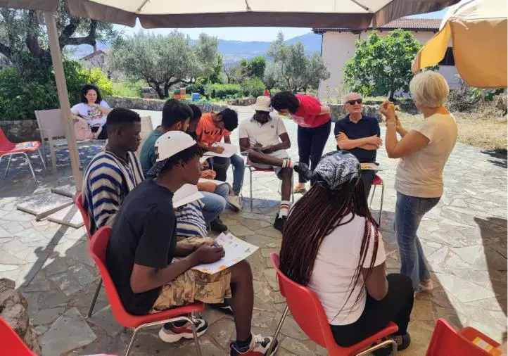 images Amaroni e Progetto Sud, quando il miele diventa occasione di lavoro e condivisione