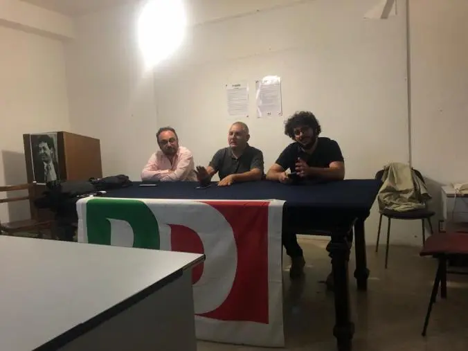 images Pd Catanzaro, dai circoli verso il Congresso: riunione del "Lauria" per una proficua discussione