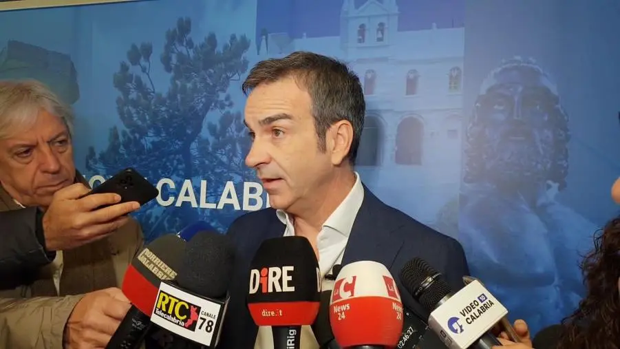 images Regione, Occhiuto: "Voglio continuare a fare il governatore, nessuna candidatura in programma"